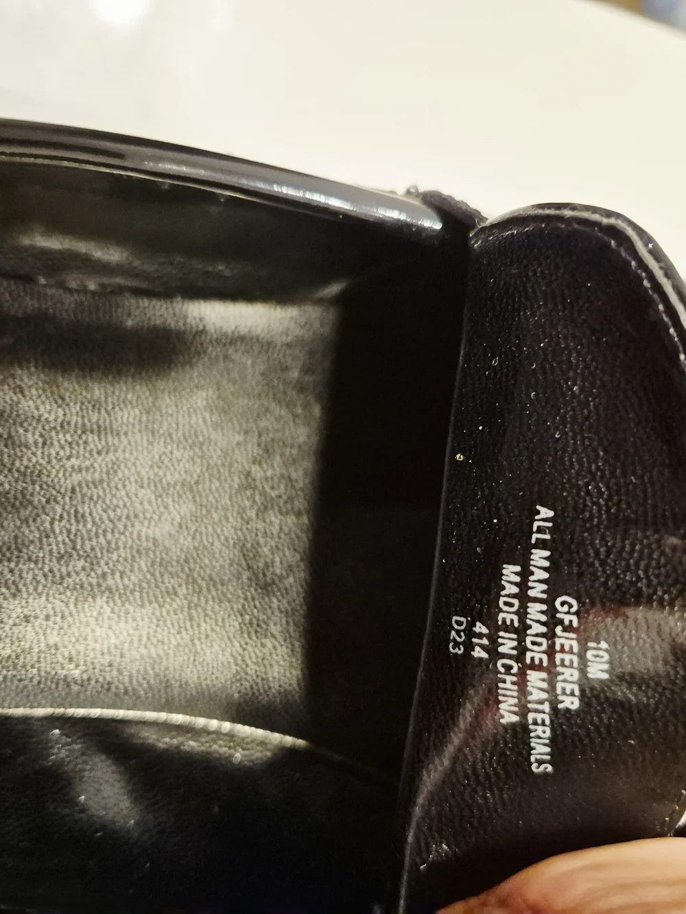 Guess sleek black